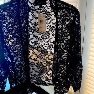 Connected Apparel Women's Bolero Black Lace  shrug